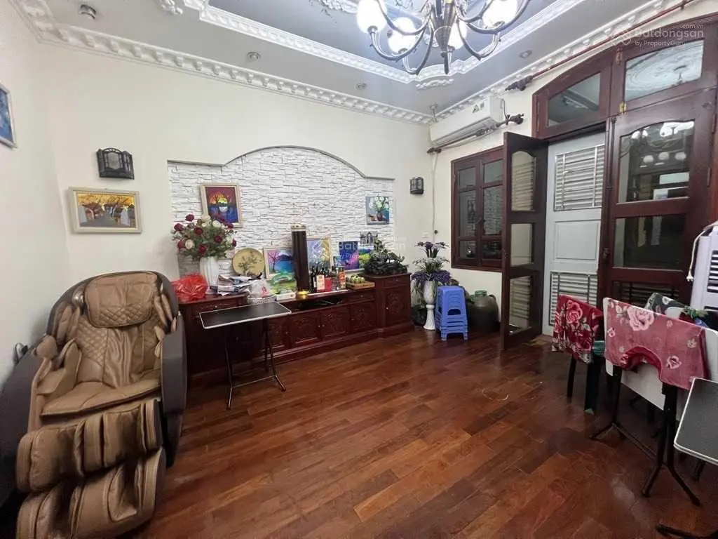 Bán nhà đẹp mặt phố Vũ Phạm Hàm kinh doanh sầm uất, sát Trung Hòa, 70m2 5 tầng, mặt tiền 5m, 31 tỷ