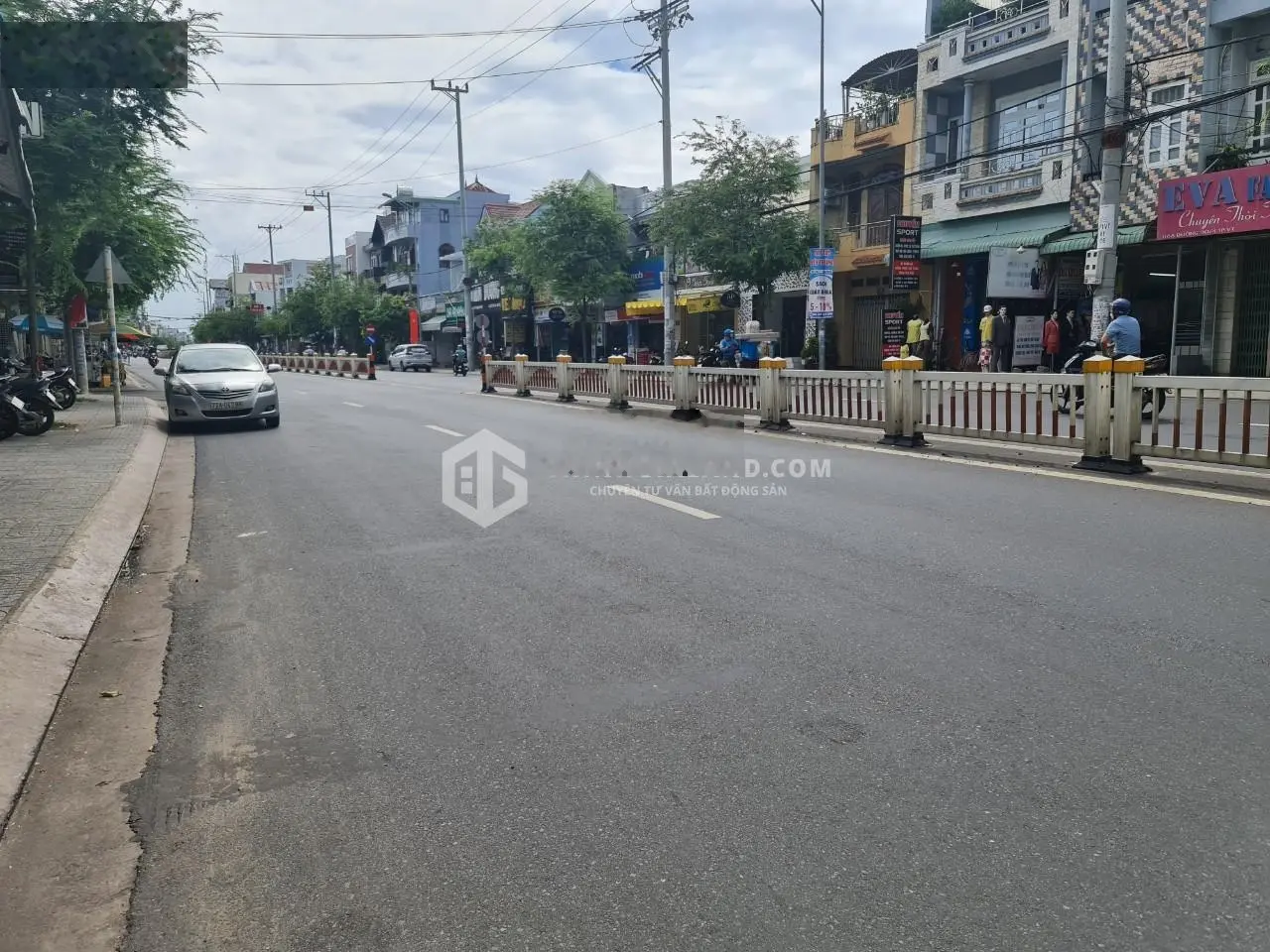 Bán nhà 11 tỷ full thổ cư mặt tiền 30/4 ngã ba Chí Linh phường Thắng Nhất TPVT
