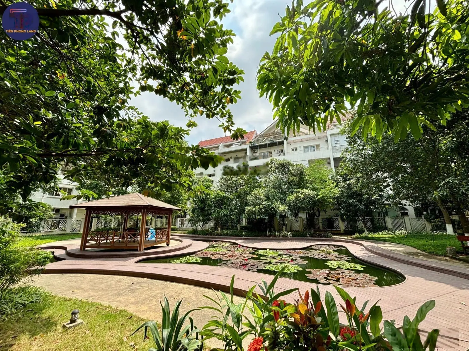 Bán liền kề Mai Land ( Spendora) 126m giá chỉ từ 10 tỷ, chủ nhà hỗ trợ vay ngân hàng.