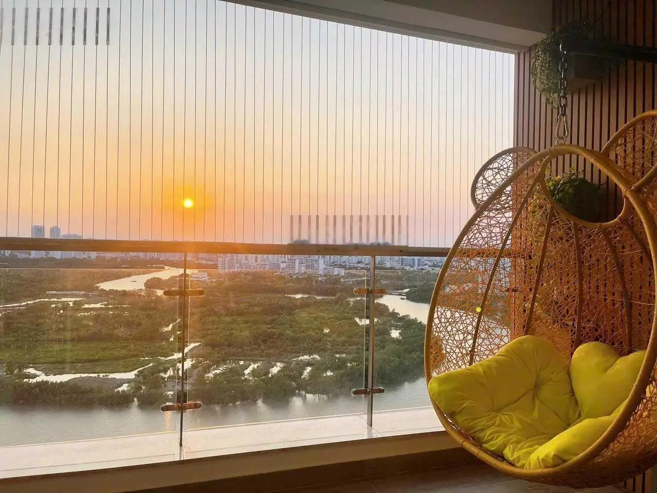 Bán gấp căn hộ Panorama. View sông trực diện, ban công phòng khách, 148m2 giá 11 tỷ LH: 0917 522 ***