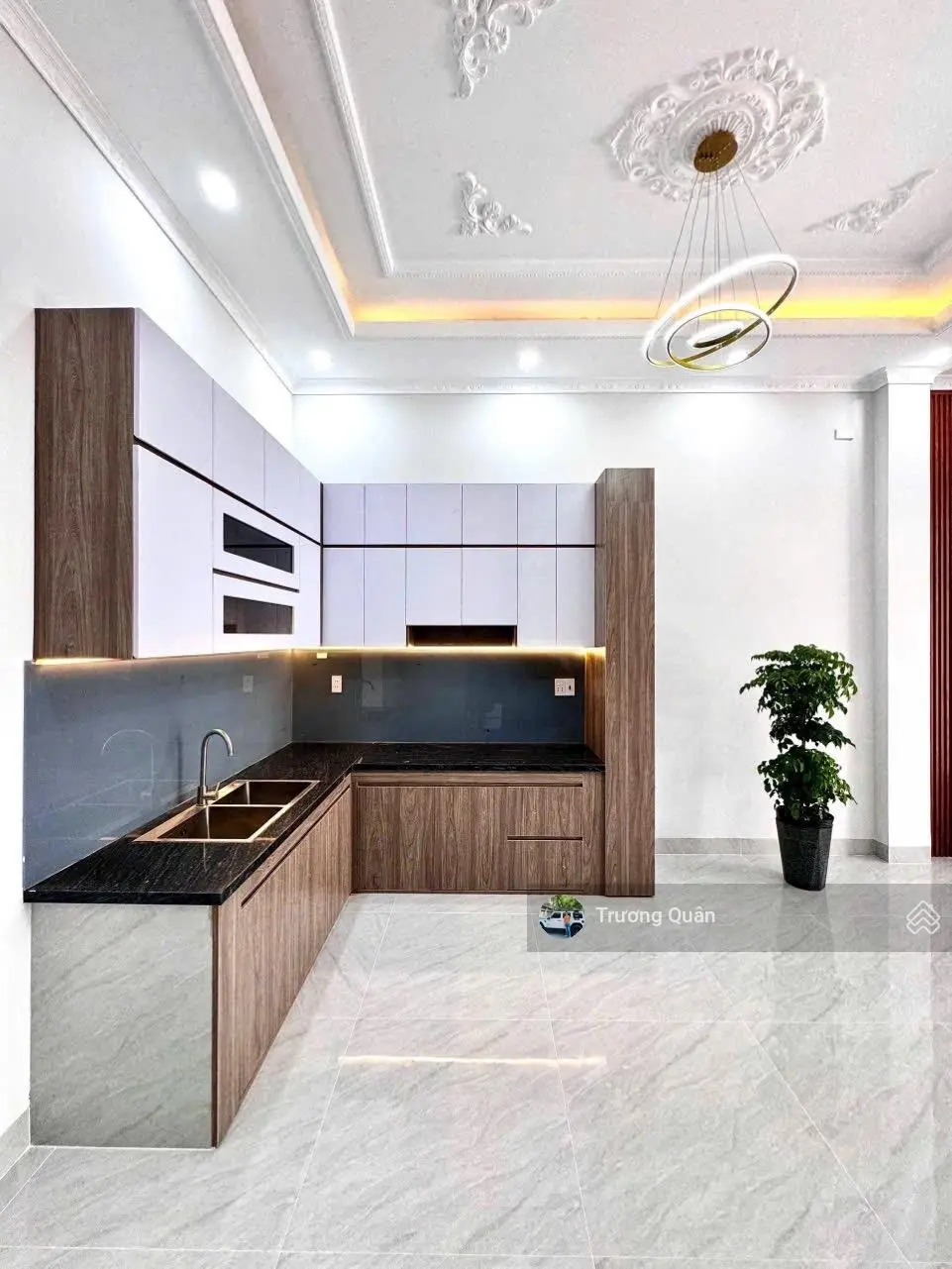Bán nhà 1 trệt 2 lầu mới 100% thiết kế hiện đại KDC Hoàng Minh Chánh, gần uỷ ban phường Hoá An