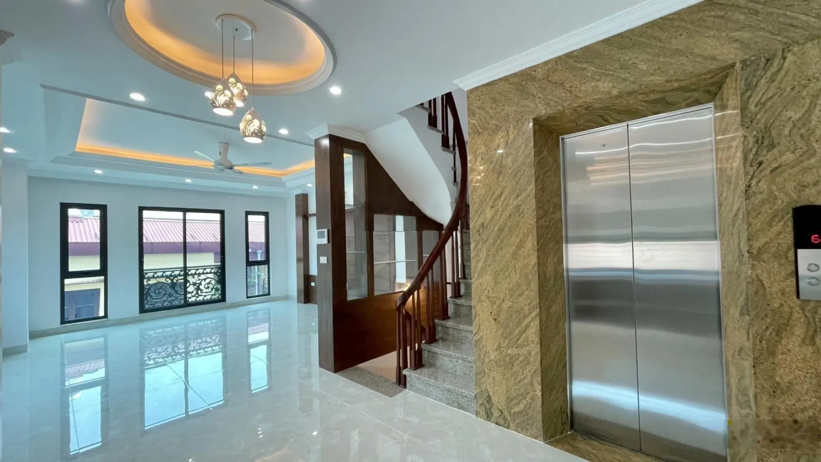 Cực Hot, nhà đẹp long lanh 41m2 x 6 tầng thang máy, full nội thất xịn sò, phố Phan Kế Bính, Ba Đình