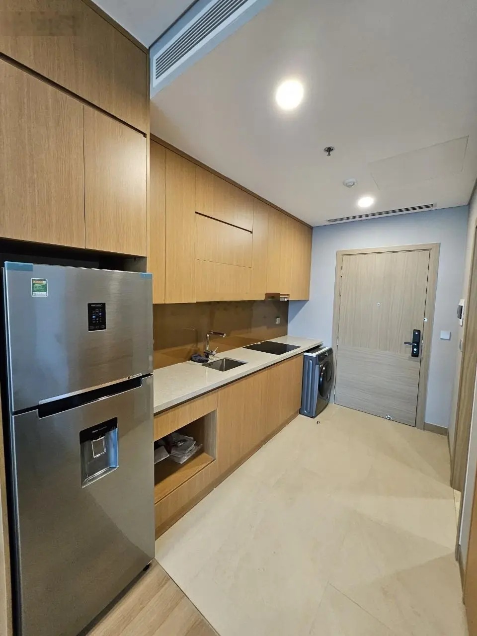 Bán căn 45m2 full đồ - 3.6 tỷ bao thuế phí sang tên. Rẻ nhất tòa