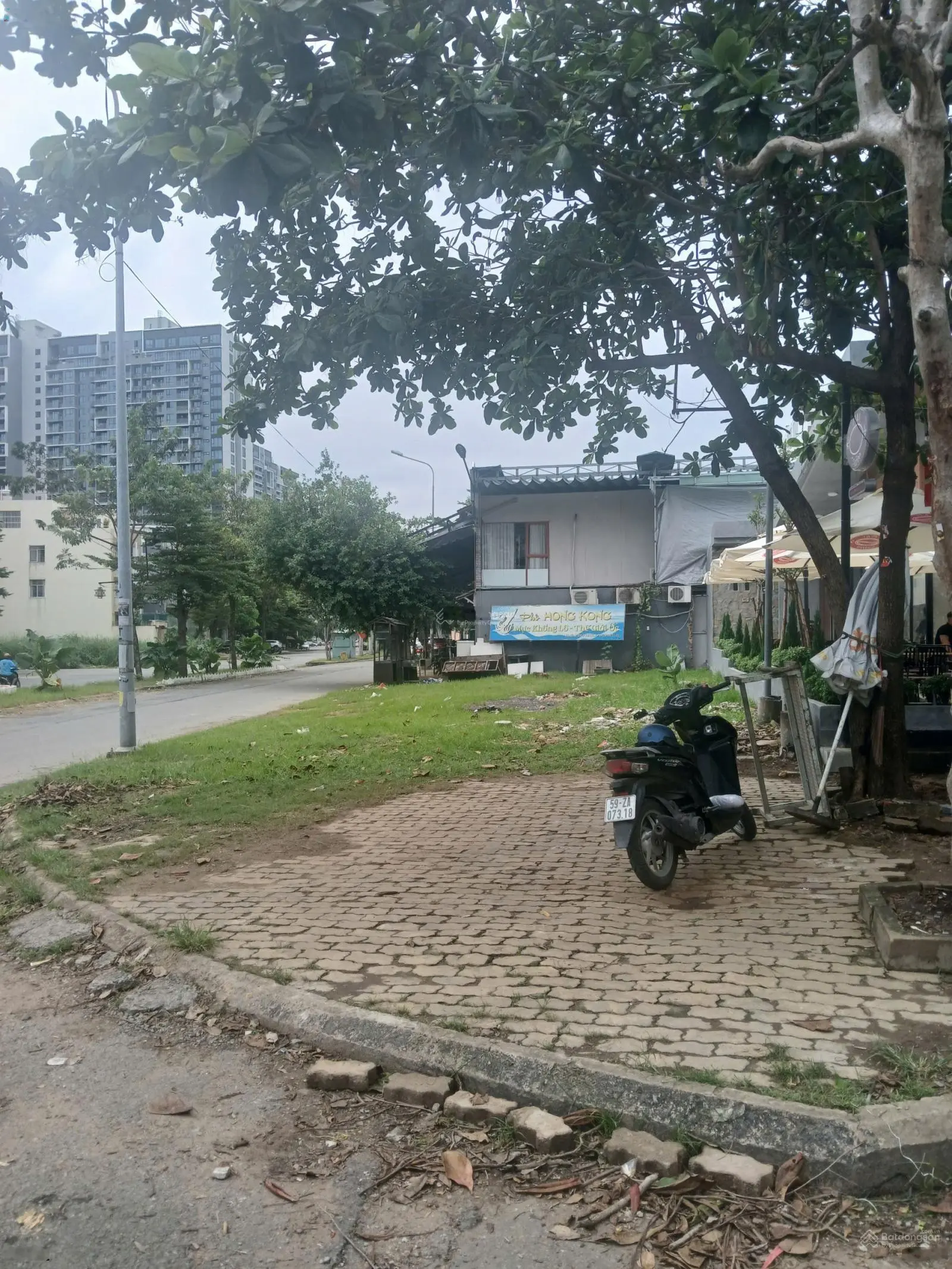 Cần bán đất nền dự án Huy Hoàng giá chỉ 400 triệu/m² tại Quận 2