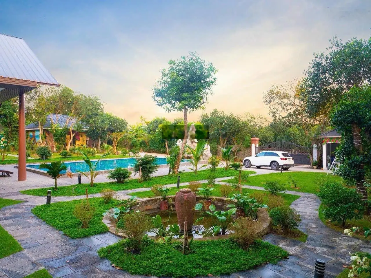Bán villa dòng tiền siêu đẹp 2296m2 tại xã cổ đông,view đẹp, giá tốt. đang vận hành tốt