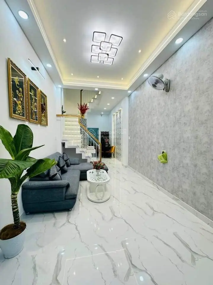 Bán nhà Đ.Bạch Đằng,P.2, Tân Bình gần sân bay Tân Sơn Nhất chỉ 2tỷ630, DT:47,6m2.LH:0906 527 ***