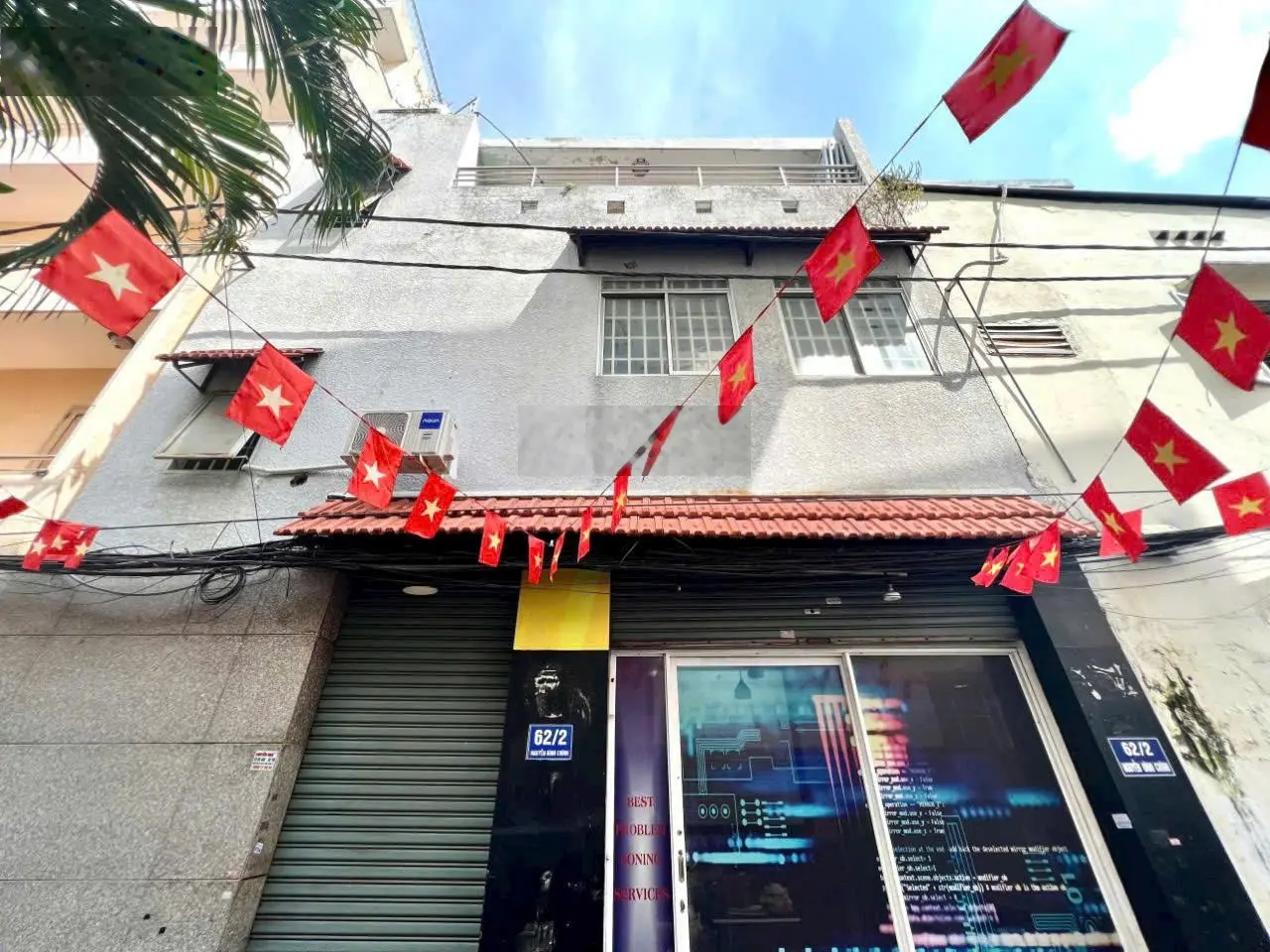Mặt tiền hẻm kinh doanh Nguyễn Đình Chính - 3 tầng, giá chỉ 5,88 tỷ