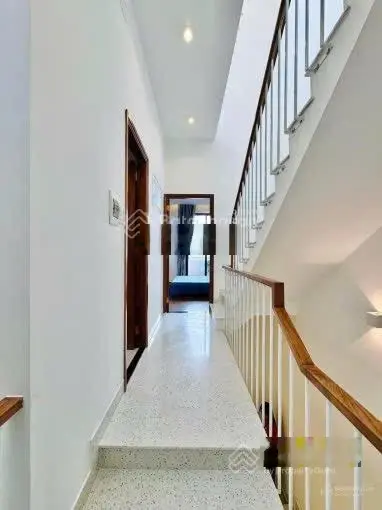 Cần tiền chữa bệnh cô sáu bán gấp Lý Chính Thắng Q3 48m2 Shr hẻm 5m