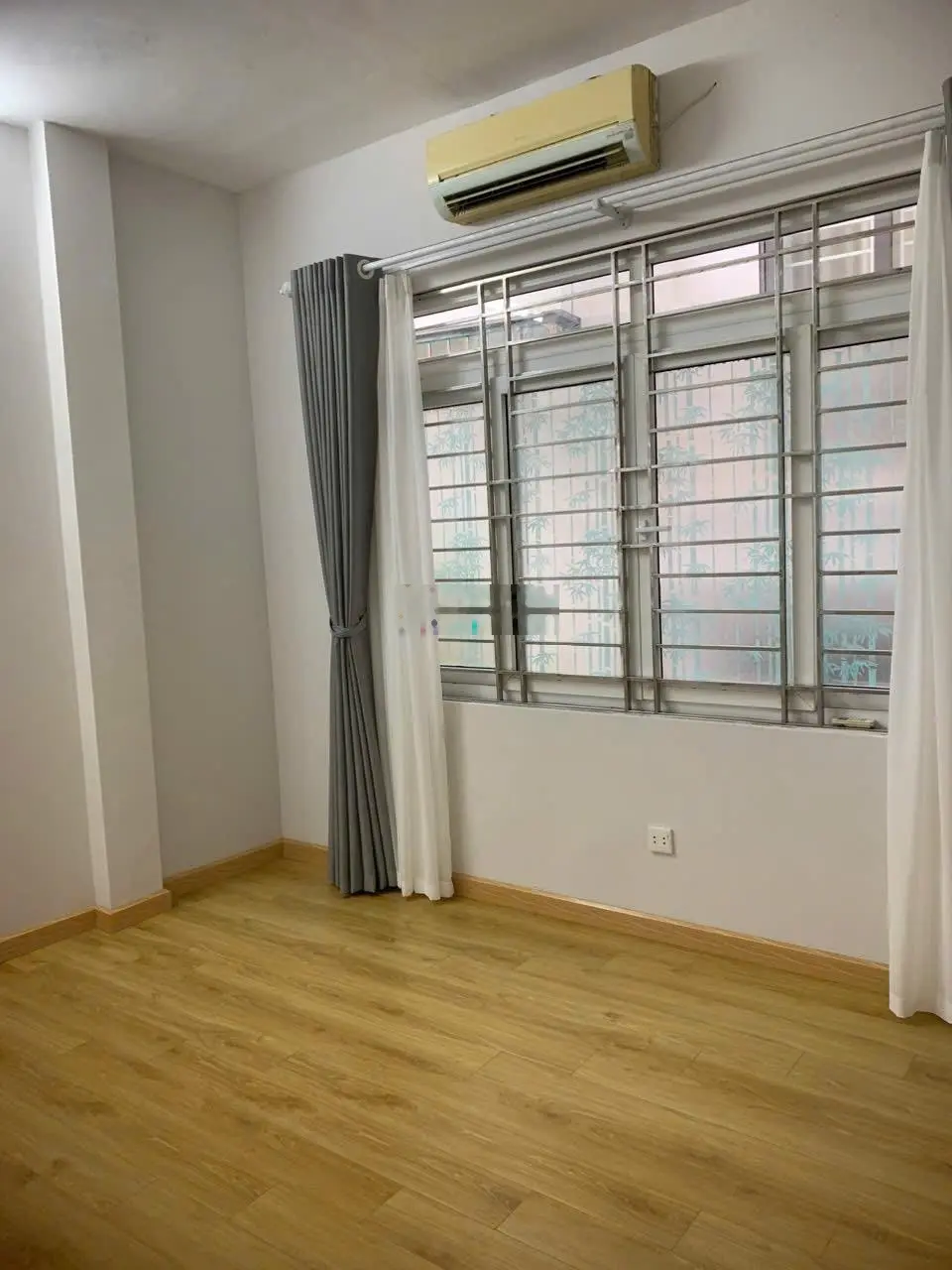 Hàng cực hiếm - Phố Võ Thị Sáu cạnh hồ, công viên, ô tô gần nhà,ngõ thông - trung tâm Hai Bà Trưng