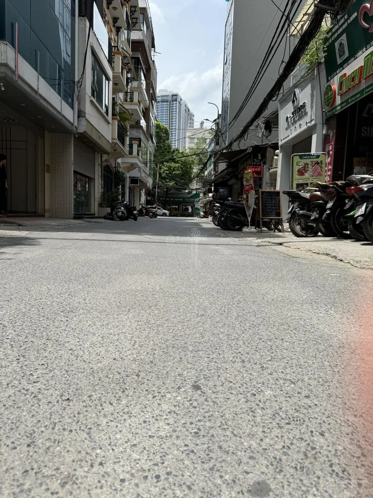 Bán nhà Ngọc Khánh, Ba Đình, ô tô tránh, kinh doanh, 2 thoáng, 100m2 4T, giá 17.3 tỷ