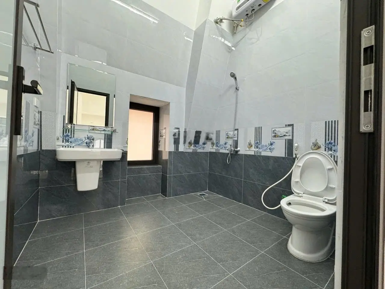 Bán nhà mặt phố tại đường Bát Khối, Bồ Đề, Long Biên, Hà Nội, 18,6 tỷ, 120m2 giá ưu đãi