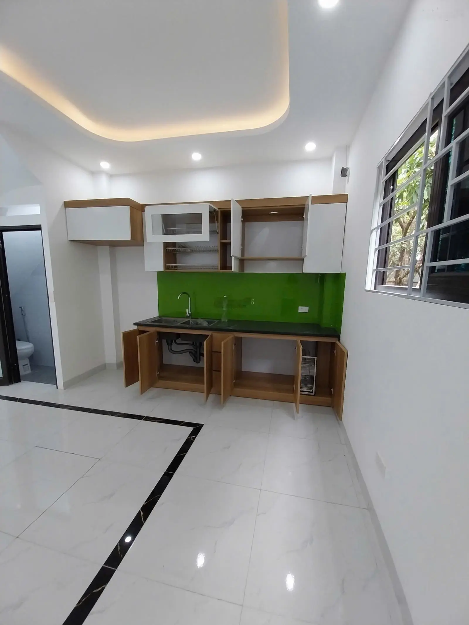 Nhà đẹp 3T*40m2 có thể cho thuêcó sân riêng ôtô lùi tận cửa Sát đại học TDTT cách TT Hà Đông 3,5km
