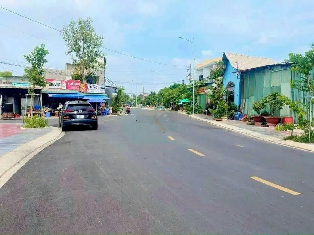 Đất ngang 10m Mặt tiền Võ Thị Sáu Đông Hòa Dĩ an
