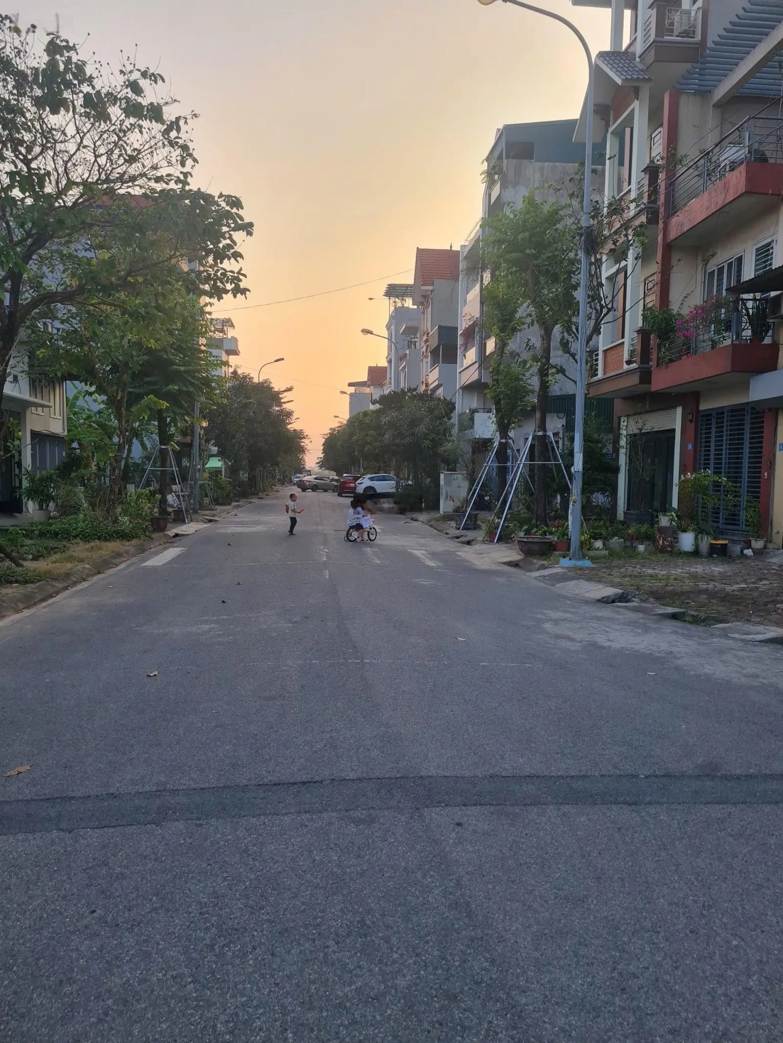 Siêu phẩm hơn 40m2 khu tái định cư Trâu Quỳ, Gia Lâm