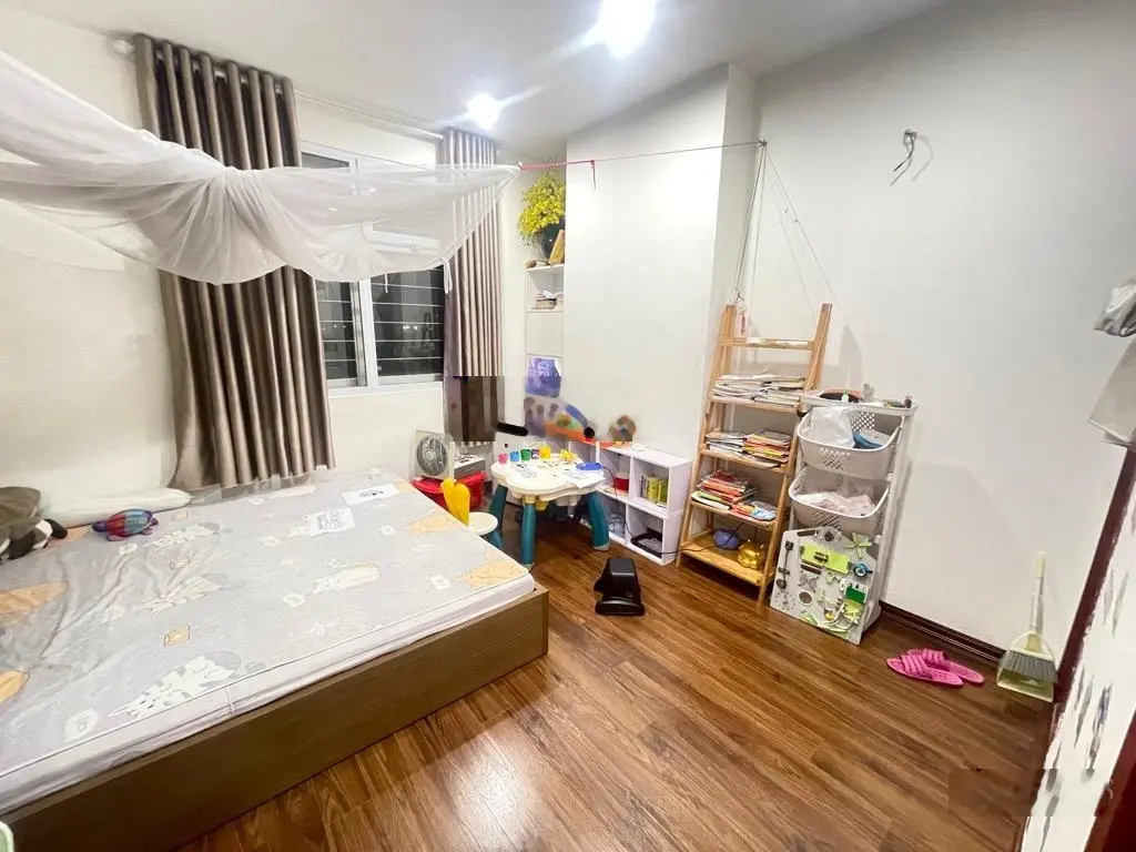 Bán căn chung cư 83 Ngọc Hồi - P. Hoàng Liệt - Q. Hoàng Main- Hà Nội.Diện tích 70m 2pn 2vs