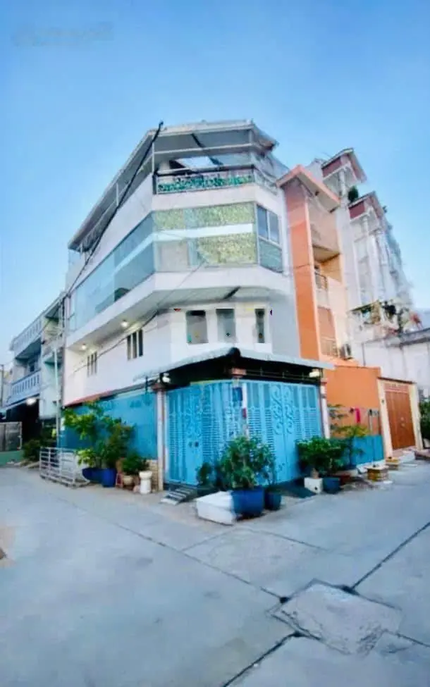 Nhà hẻm lô góc xe tải quay đầu, Chiến Lược, Bình Tân, ngang 4x13, 4 tầng, hơn 4 tỷ