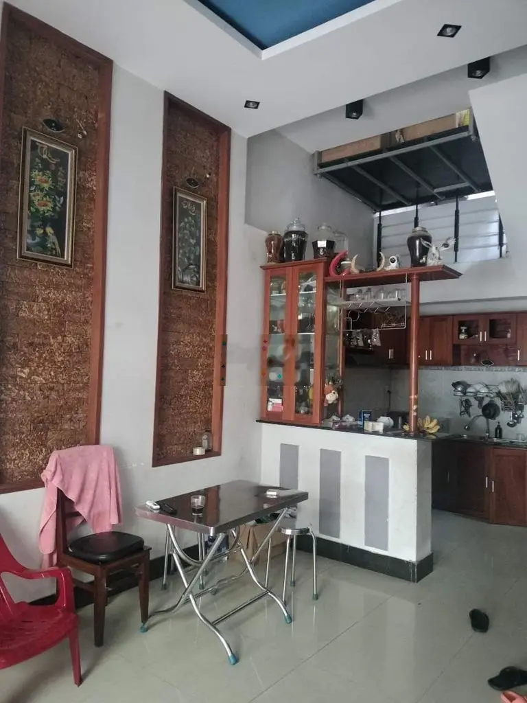 Cần tiền bán gấp nhà 2T 2 mặt kiệt oto Nguyễn Huy Tưởng_chỉ nhỉnh 3 tỷ
