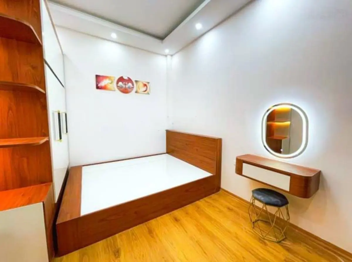 Phân lô quân đội ở sướng! Bán nhà ngõ 237 Hoàng Văn Thái 44m2 4 tầng chỉ 7.96 tỷ có thương lượng