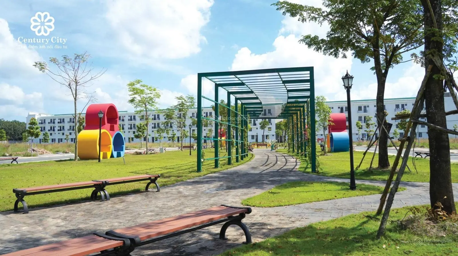 Đất Bình Sơn đường đi sân bay quốc tế, 100m2 full thổ cư giá 1,550 tỷ sổ hồng vĩnh viễn