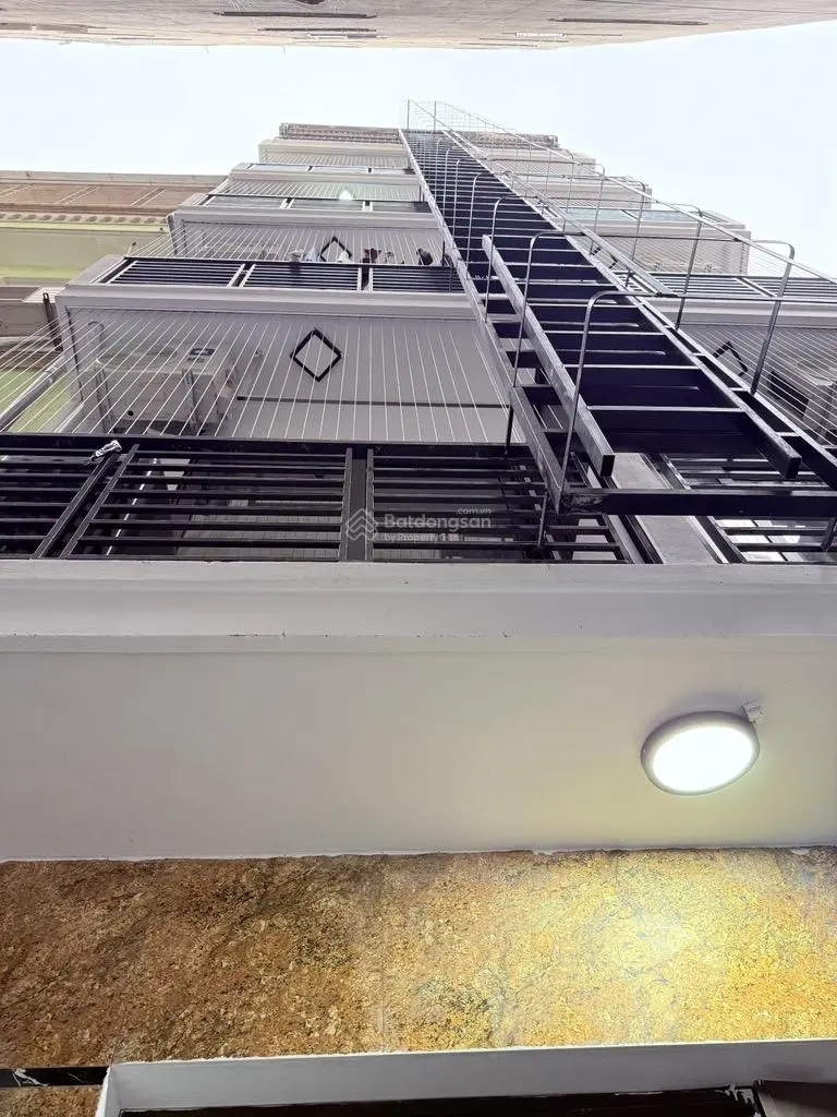 CC bán toà dòng tiền Giải Phóng, 78m2, 6 tầng, thang máy, PCCC, 3 thoáng, 95 triệu/tháng, hơn 18 tỷ