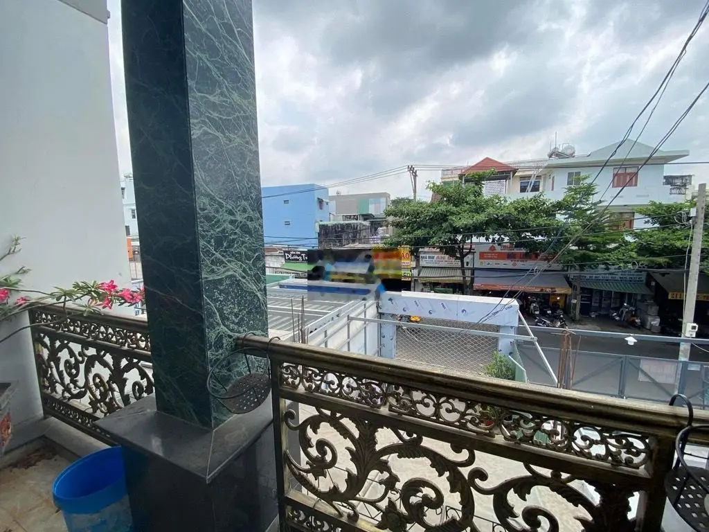 BÁN NHÀ MẶT TIỀN ĐƯỜNG LÊ THỊ HOA, GẦN KCN SÓNG THẦN,105M, NHỈNH 8 TỶ.