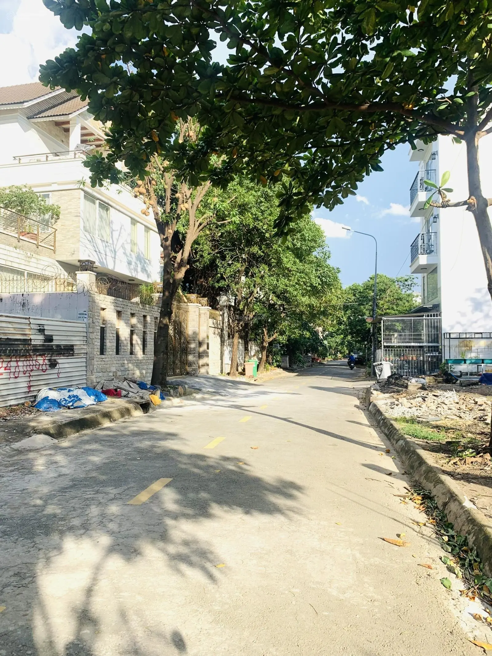 Kẹt vốn giảm 10 tỷ về 25tỷ bán gấp khuôn đất góc 2 mặt tiền đường 33 sông Trần Não Quận 2 view LM81
