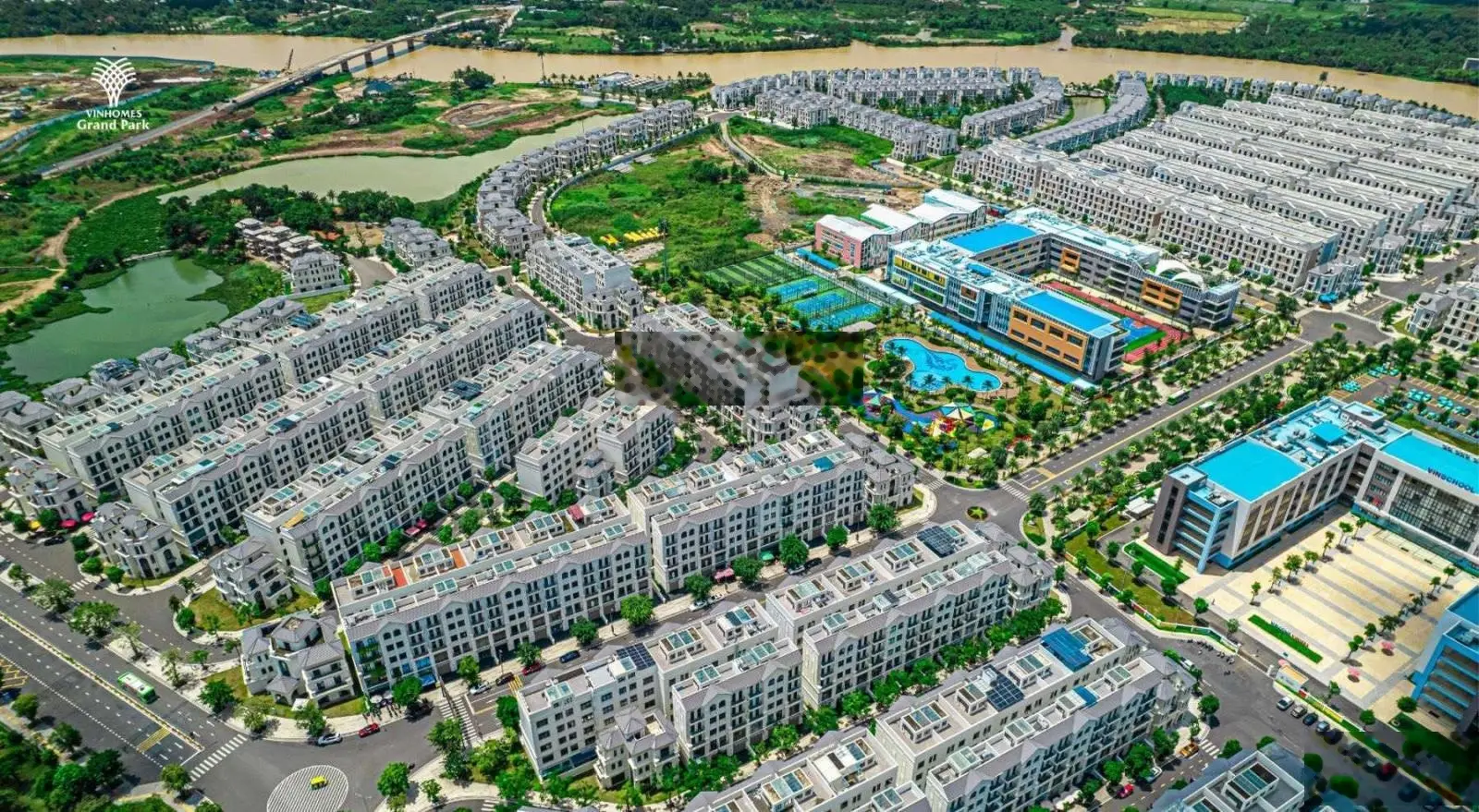 Bán căn nhà phố sân vườn khu biệt thự Vinhomes Grand Park Quận 9 giá hợp lý đầu tư. LH 0916111163