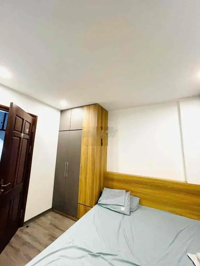 Hiếm, Lô góc phố Chùa Bộc, trc nhà ô tô tránh, vừa ở vừa kd,35m2x4,5T!