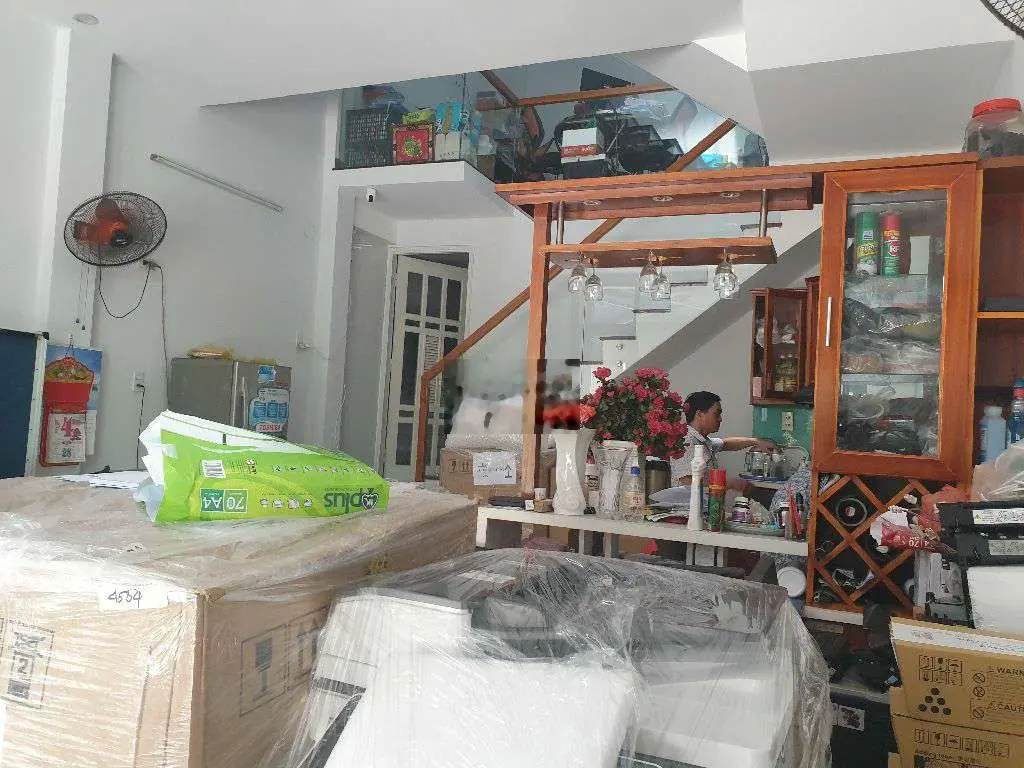 Đấu lưng hàm nghi nhà 3 tầng cần bán