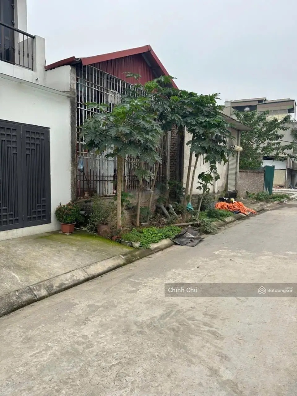 Bán đất 2 mặt ngõ sẵn nhà và cửa hàng cho thuê tại ngọc thụy-long biên