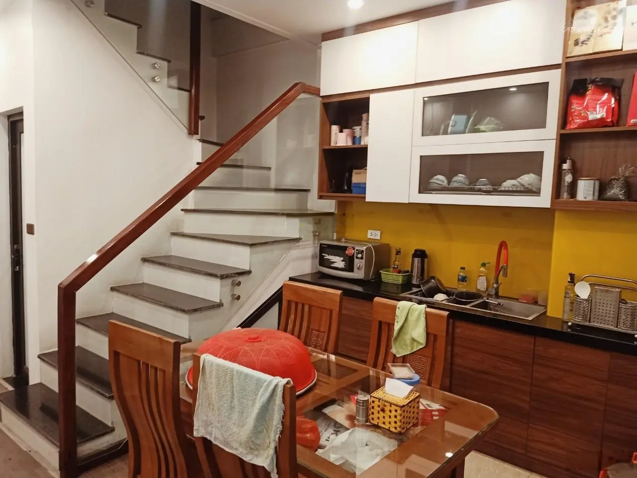 Bán nhà phân lô Tam Trinh DT: 62m2x5T. MT 3.8m, thang máy, vỉa hè, kinh doanh sầm uất. Giá: 16.8 tỷ
