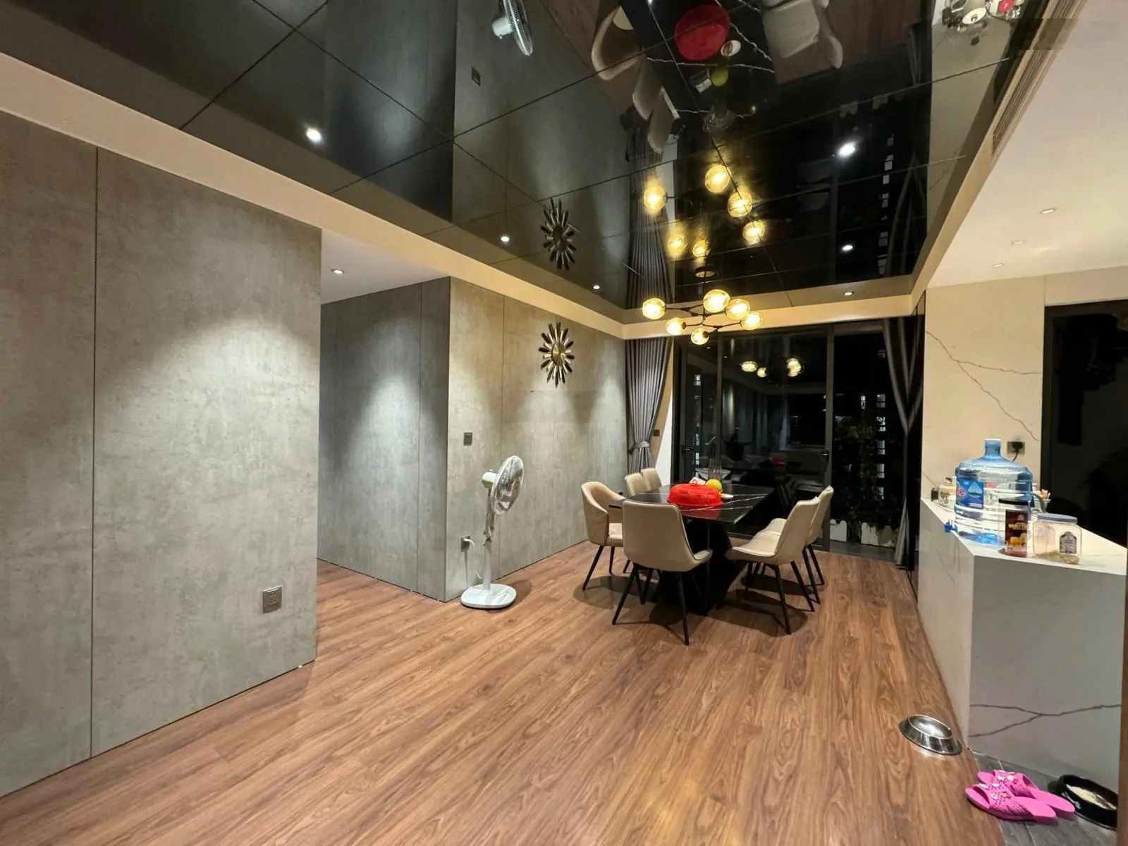 Chủ người nước ngoài - bán gấp - bán căn penthouse 3pn- 298m2 Indochina Plaza Cầu Giấy- 0968 201 ***
