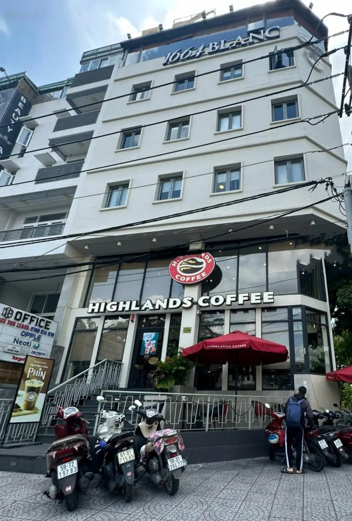 Bán nhà mặt tiền kinh doanh Dương Bá Trạc, 6 tầng-tặng nội thất tiền tỷ, rẻ-thương lượng CC. Quận 8