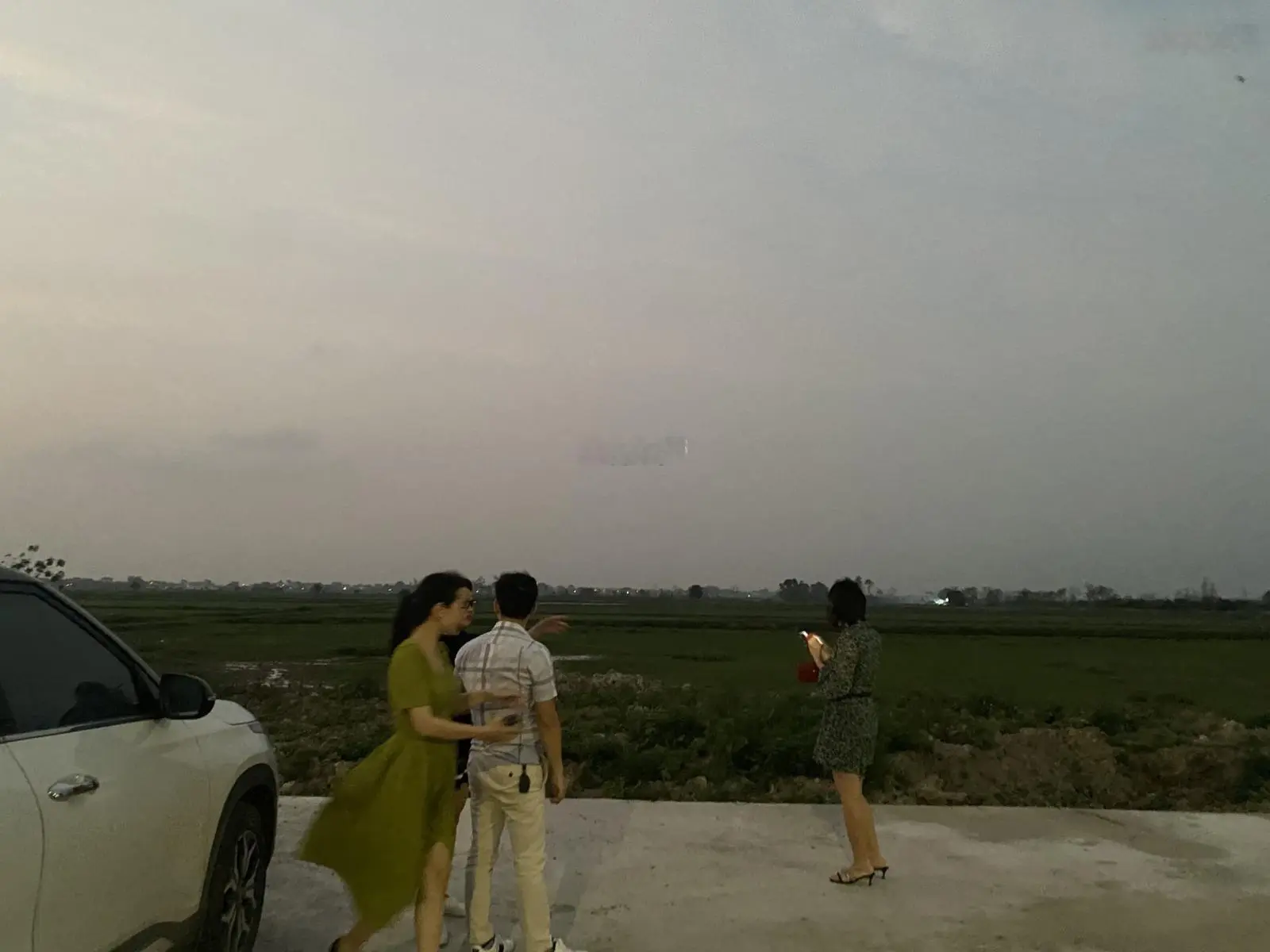 Bán đất tại cụm công nghiệp Hồng Dương, Thanh Oai. Diện tích 1000m2