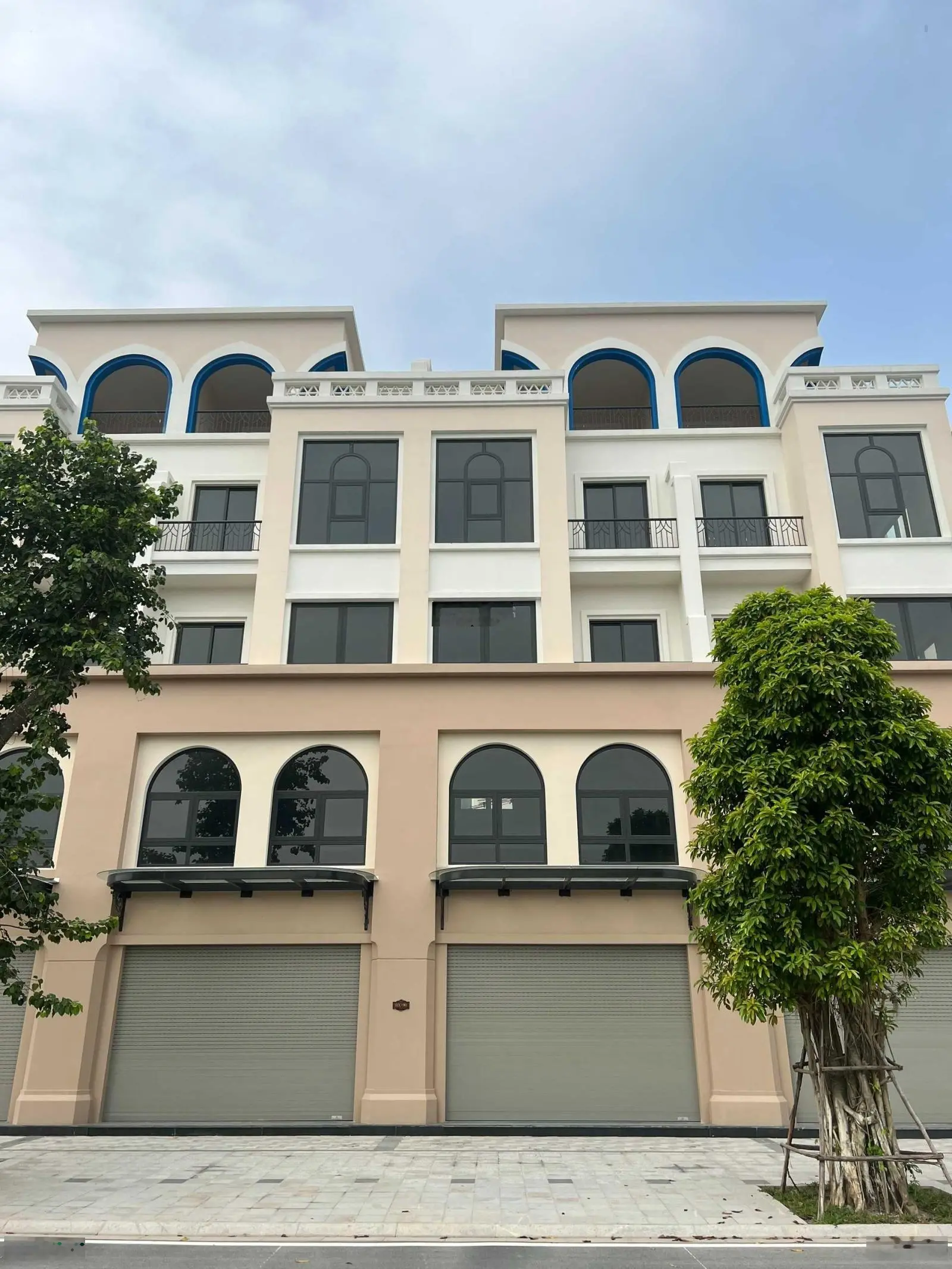 Độc quyền căn chiết khấu 18-26% liền kề 56,65,75m2 tại OCP2, nhận nhà ở ngay. LH: 0966 399 ***