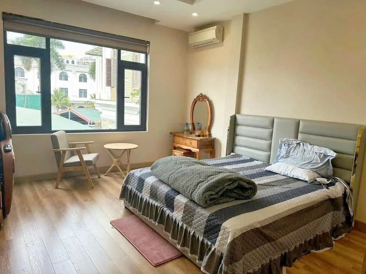 Bán nhà lô góc 78m2 khu đấu giá Mậu Lương 3 mặt thoáng 6 phòng ngủ nhà đẹp. Lh 0986186103
