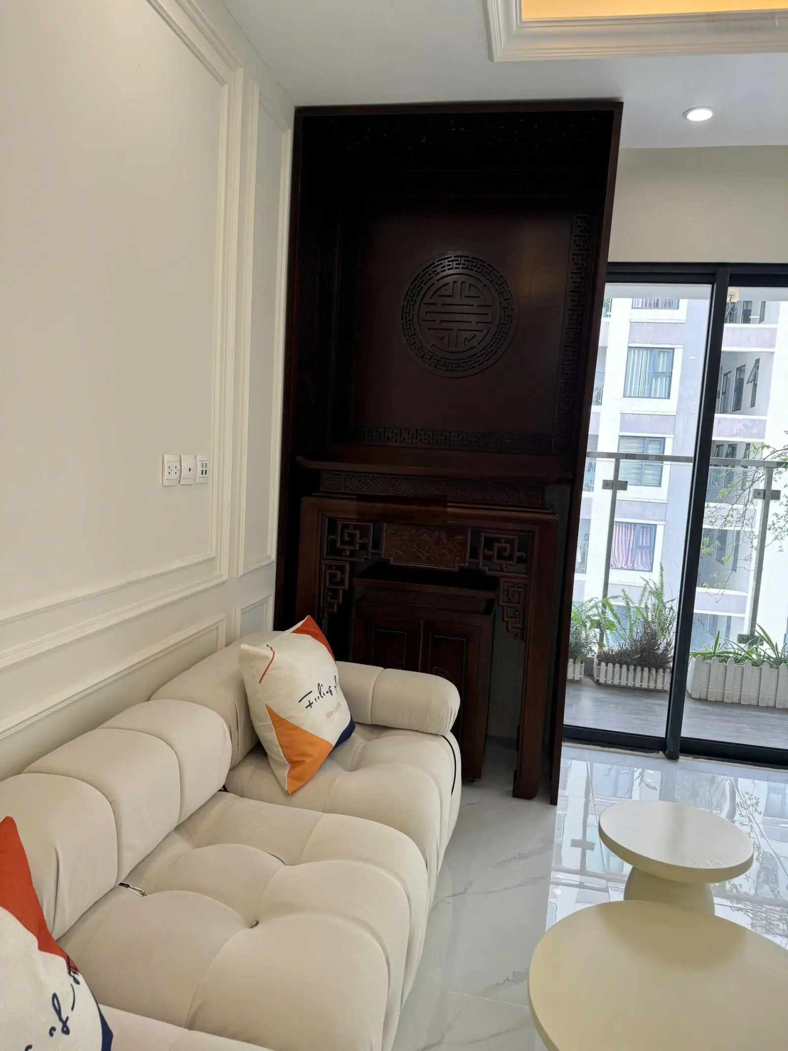 Chính chủ bán căn hộ tại Imperia Garden, diện tích 73m2, 2PN 2WC, cửa TB ban công ĐN, full nội thất