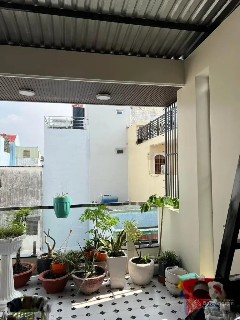 Hẻm xe hơi thông các trục đường lớn - 5 tầng btct giá chỉ 11,x tỷ
