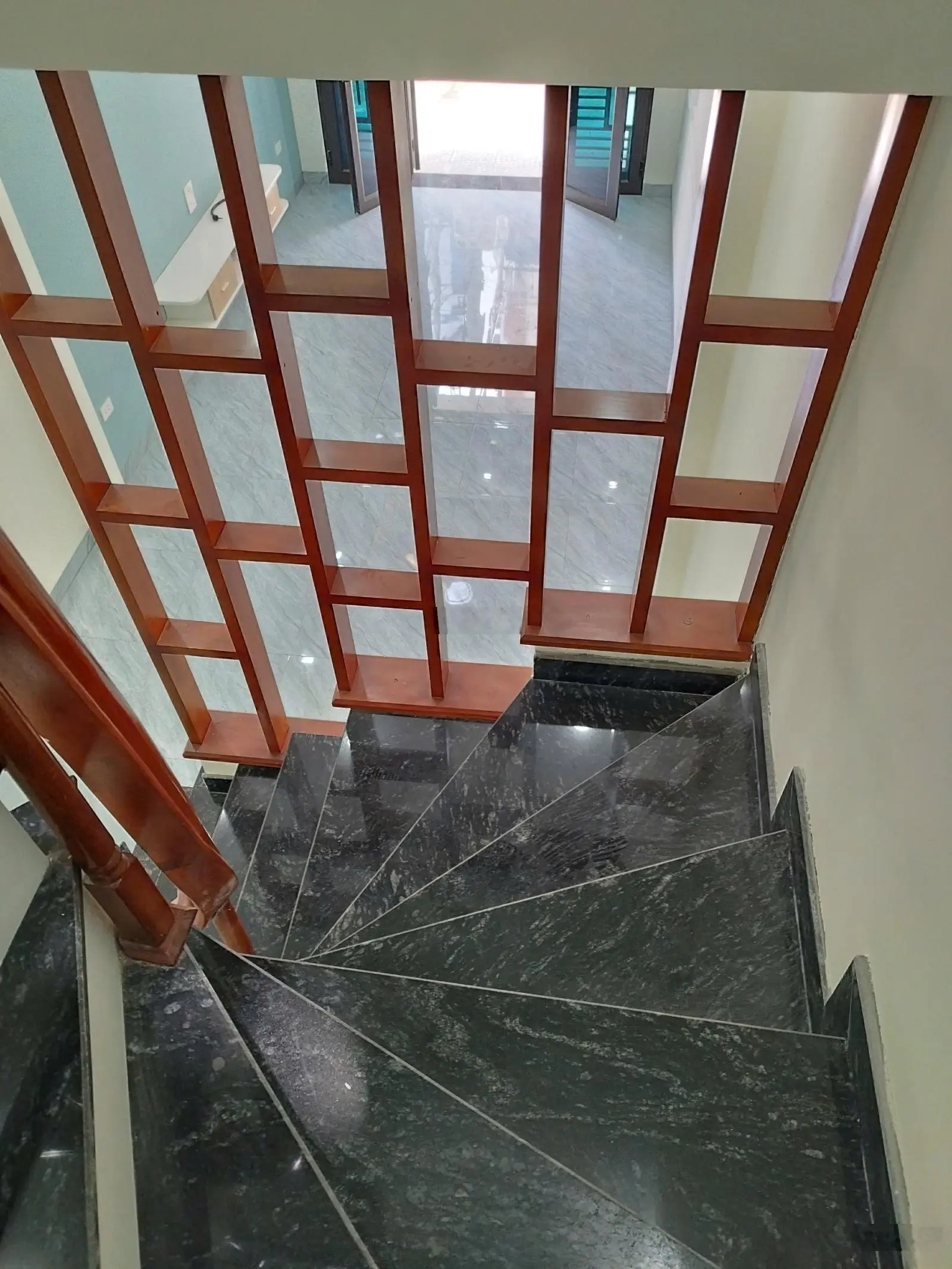 Nhanh tay, chốt ngay nhà Tiền Lệ, Tiền Yên, Hoài Đức, 3.5 tầng, 4 ngủ, full nội thất, chỉ 4.25 tỷ
