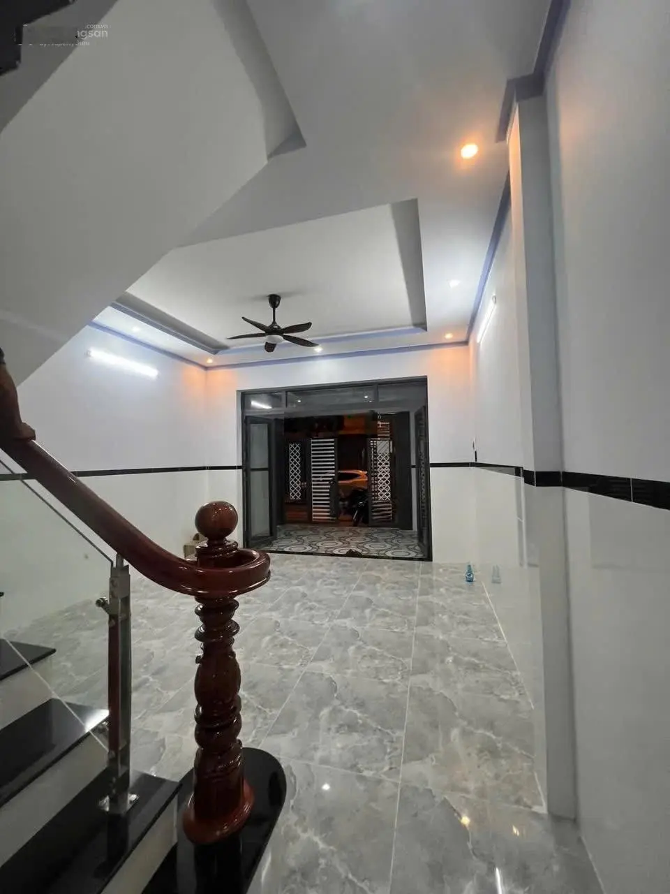 Chính chủ bán nhà đẹp ngay chợ Bình Chánh 1tỷ250/100m2 SHR cho vay 70%