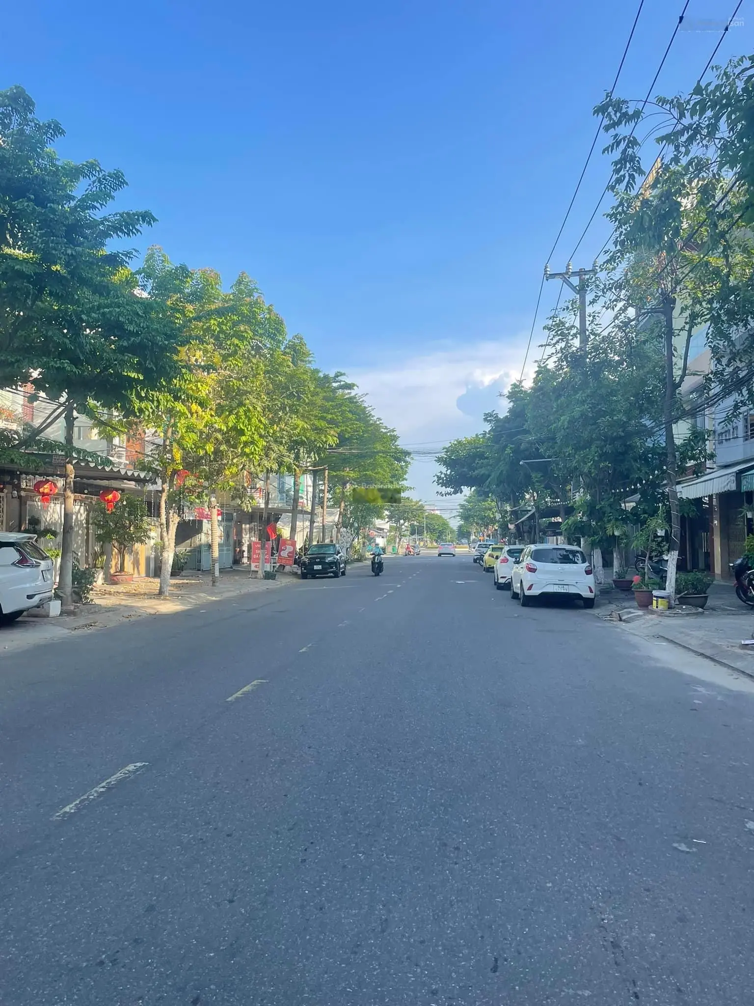 Cần bán nhà mặt phố đối diện đại học Kinh Tế - Đà Nẵng. Gọi 0901 949 *** Tuyết
