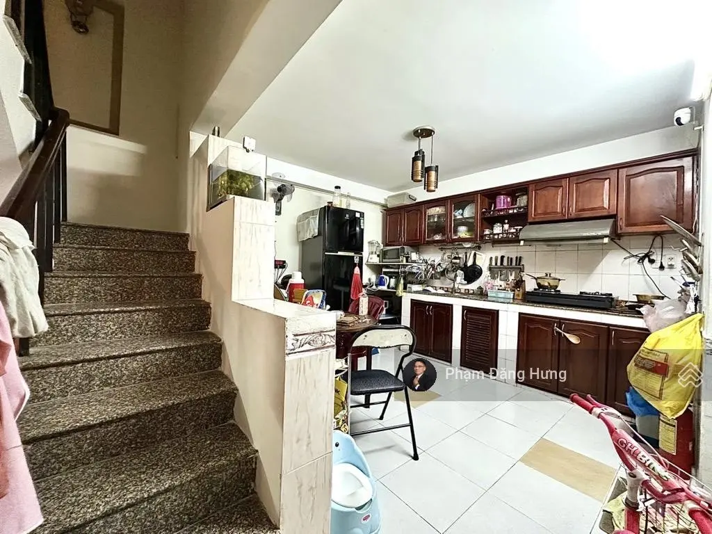 Nhà Quận 3, Lê Văn Sỹ, hẻm 3m, cách hẻm ô tô 20m, 4 tầng, 50m2, ngang 4.2m, 8PN, giá tốt 8.3 tỷ