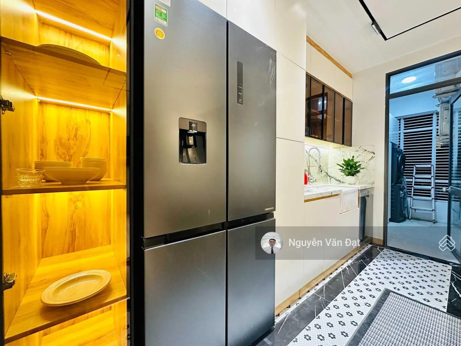 Bán căn hộ Riverside Residence, Q. 7 180m2, 4PN lầu cao view đẹp giá bán 10.3 tỷ. Call 0916 427 ***