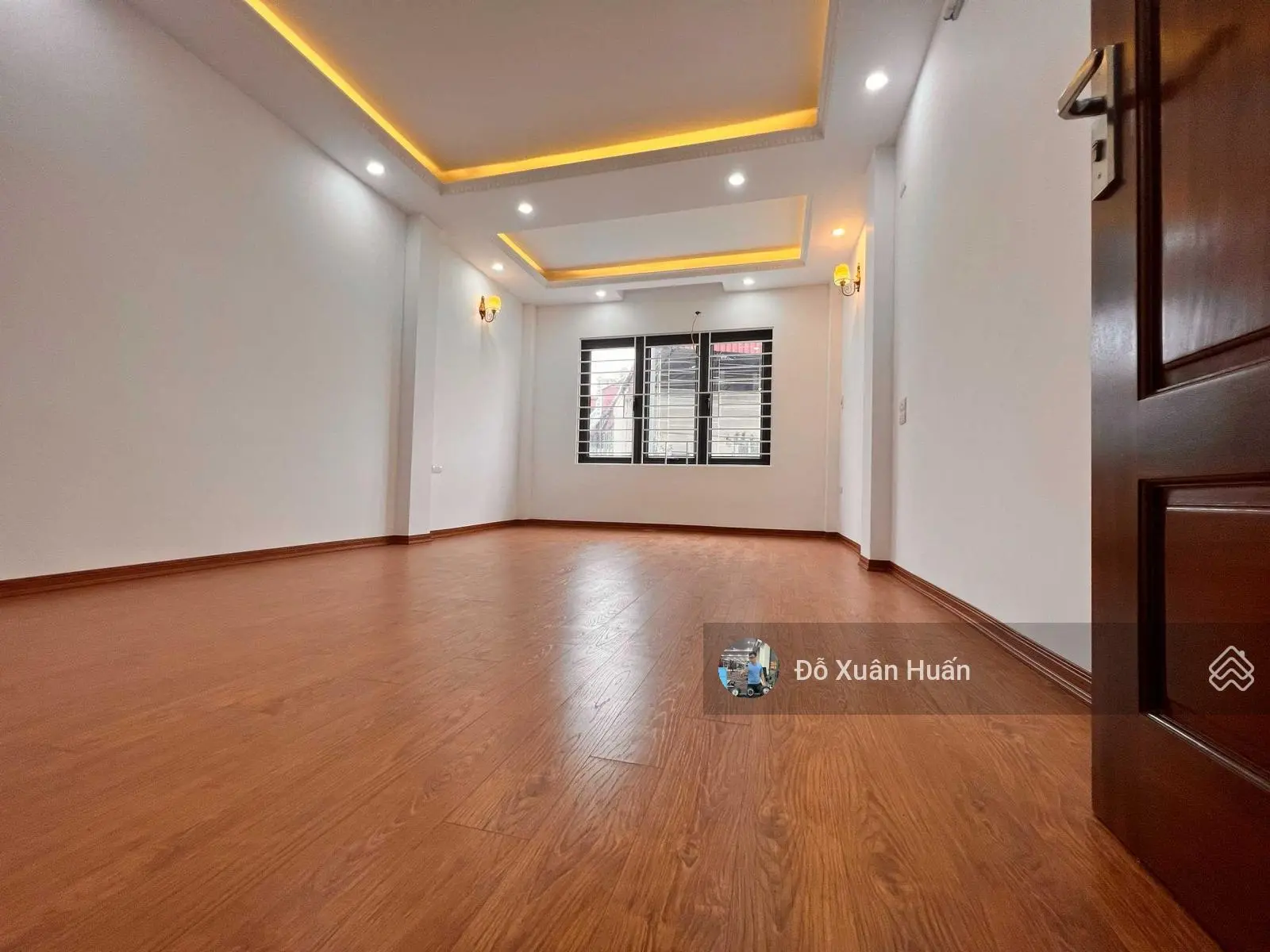 Cực rẻ, chỉ hơn 6 tỷ có nhà 4 tầng 54m2 cực đẹp, lô góc 2 mặt thoáng Thụy Khuê, cạnh Hồ Tây