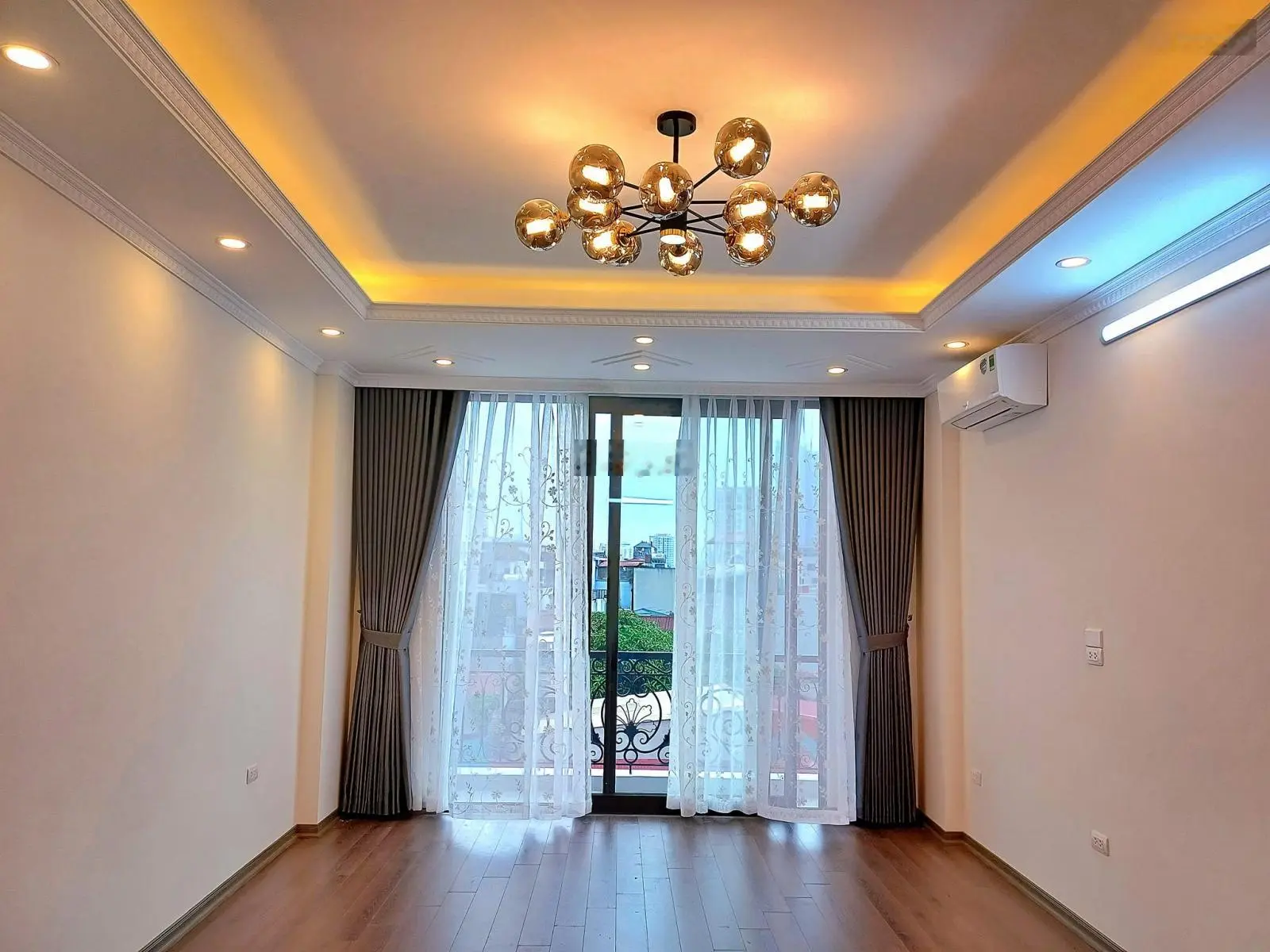 Mặt phố Thụy Khuê, Tây Hồ 42m2, 6 tầng thang máy, vỉa hè, kinh doanh, giá 18.5 tỷ