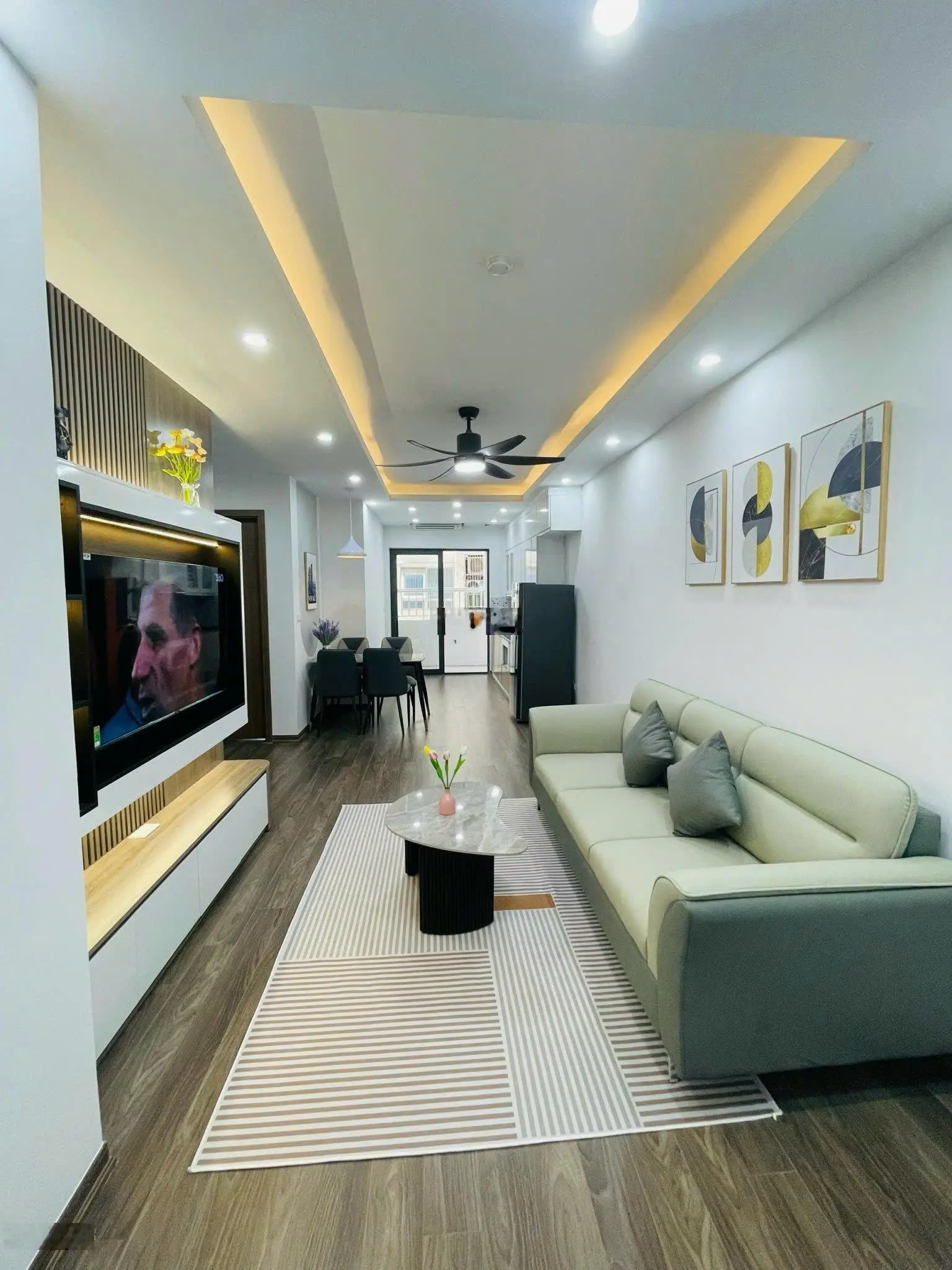 Bán căn 67m2, 2 ngủ& 2VS, HH1 Linh Đàm Hoàng Mai. LH: 0966 455 ***