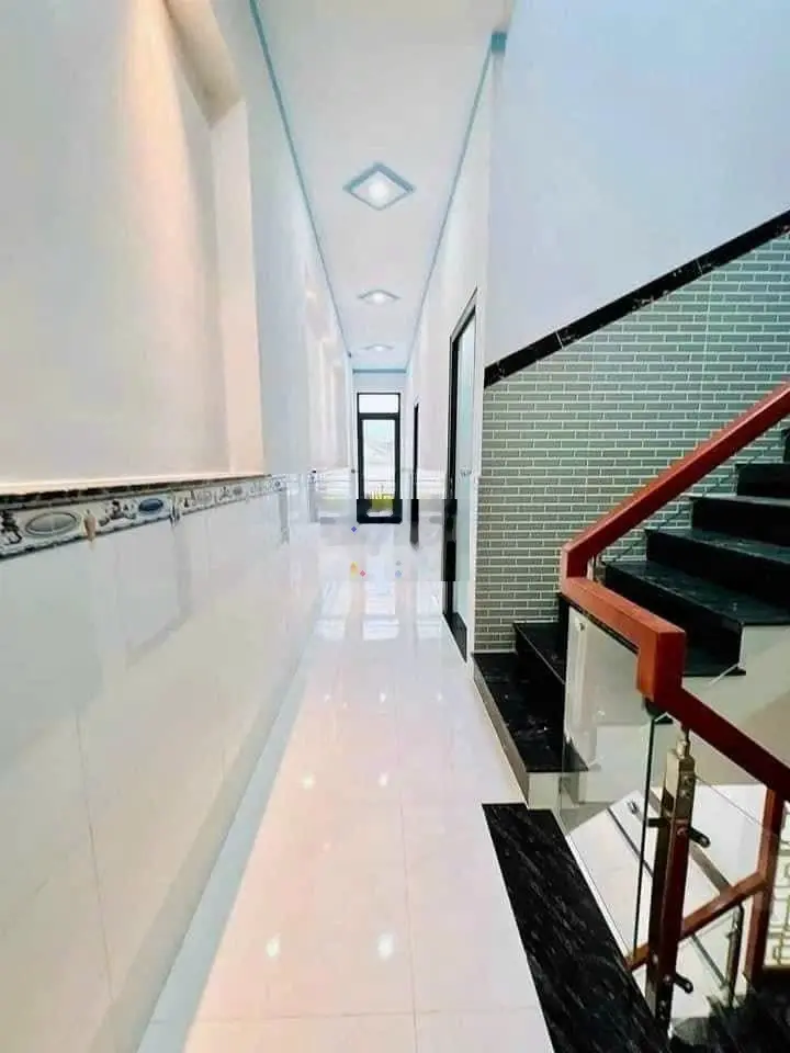 Ra nhanh căn nhà đẹp 80,9m2 Đ.Nguyễn Tri Phương, Dĩ An, Dĩ An, BD