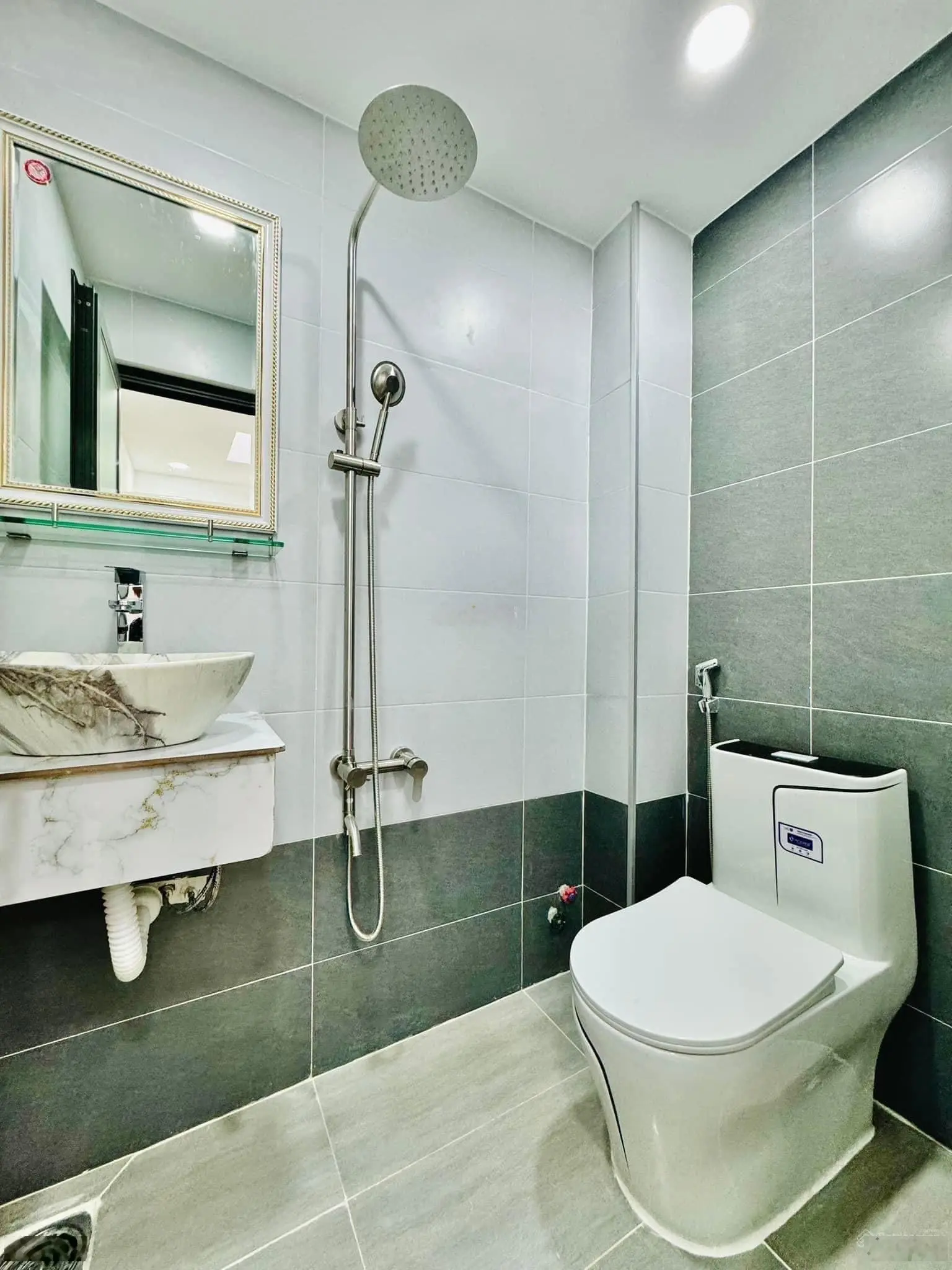 Bán gấp nhà 50,20m2 đường Hồ Văn Huê, P9, Phú Nhuận, giá bán 2tỷ700. Gần chợ, Đh Văn Lang, hẻm 6m