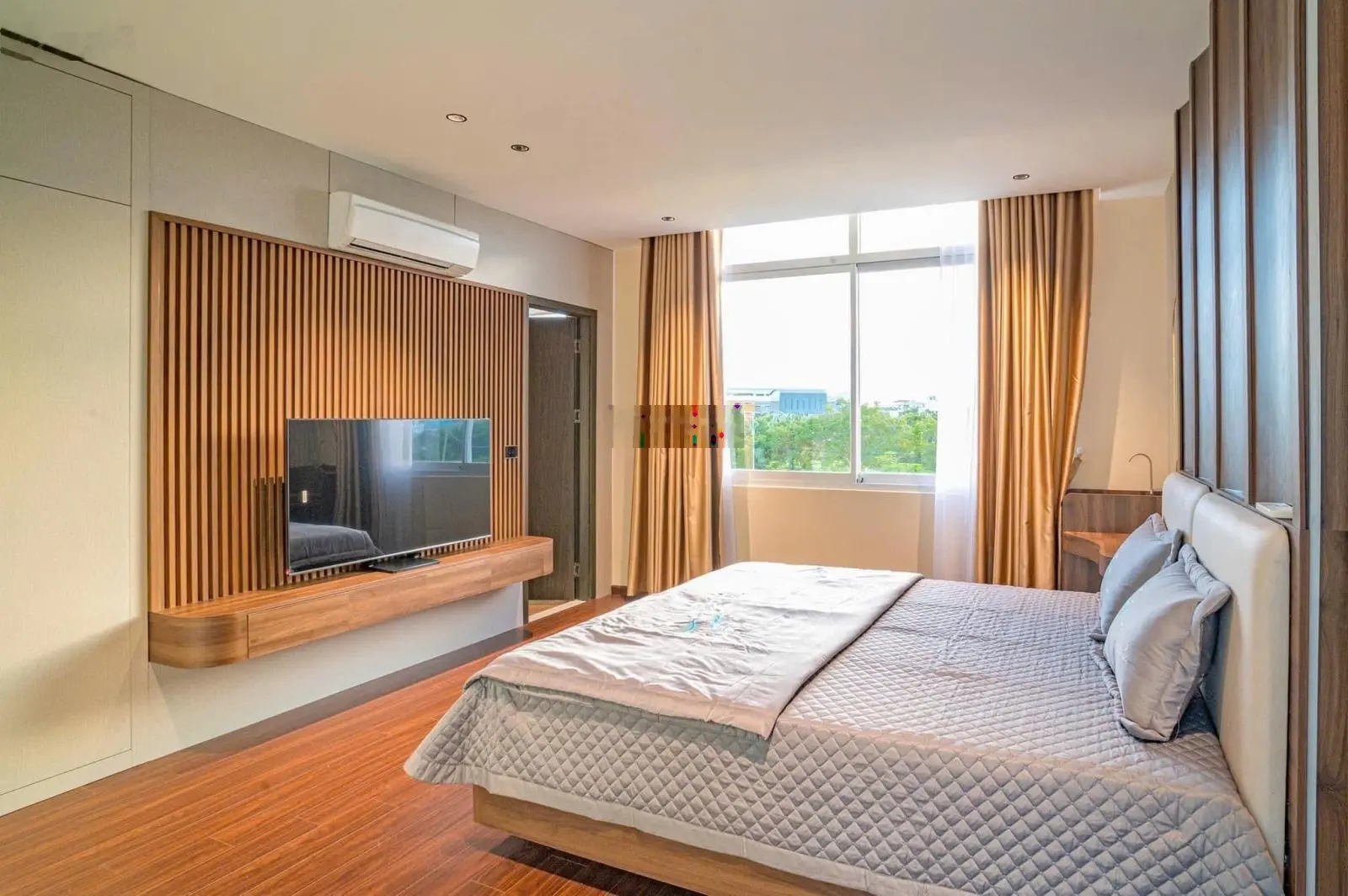 Bán Villa đường 15m SONG HÀO sang xịn mịn đang cho thuê 65tr/1th