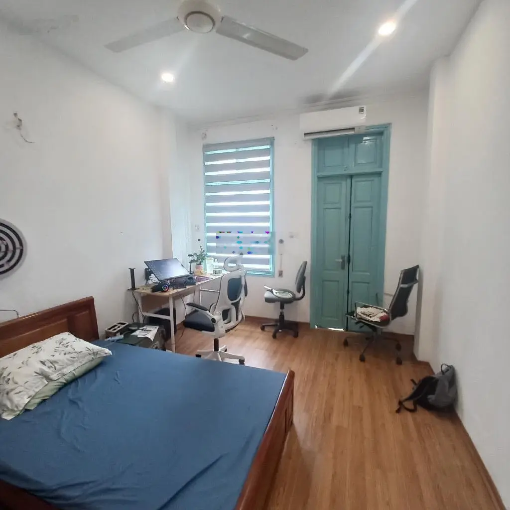 Bán nhà đường Chiến Thắng Văn Quán Hà Đông sổ đỏ phân lô, vỉa hè rộng, đường to đẹp. 39m2x4t 10.5tỷ